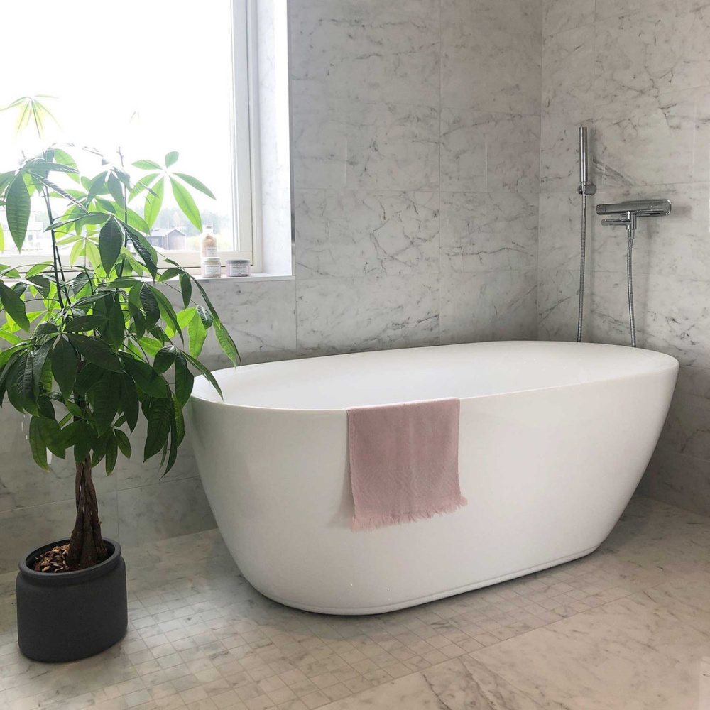 Отдельностоящая акриловая ванна 1700x750x600 Cerutti SPA Como 